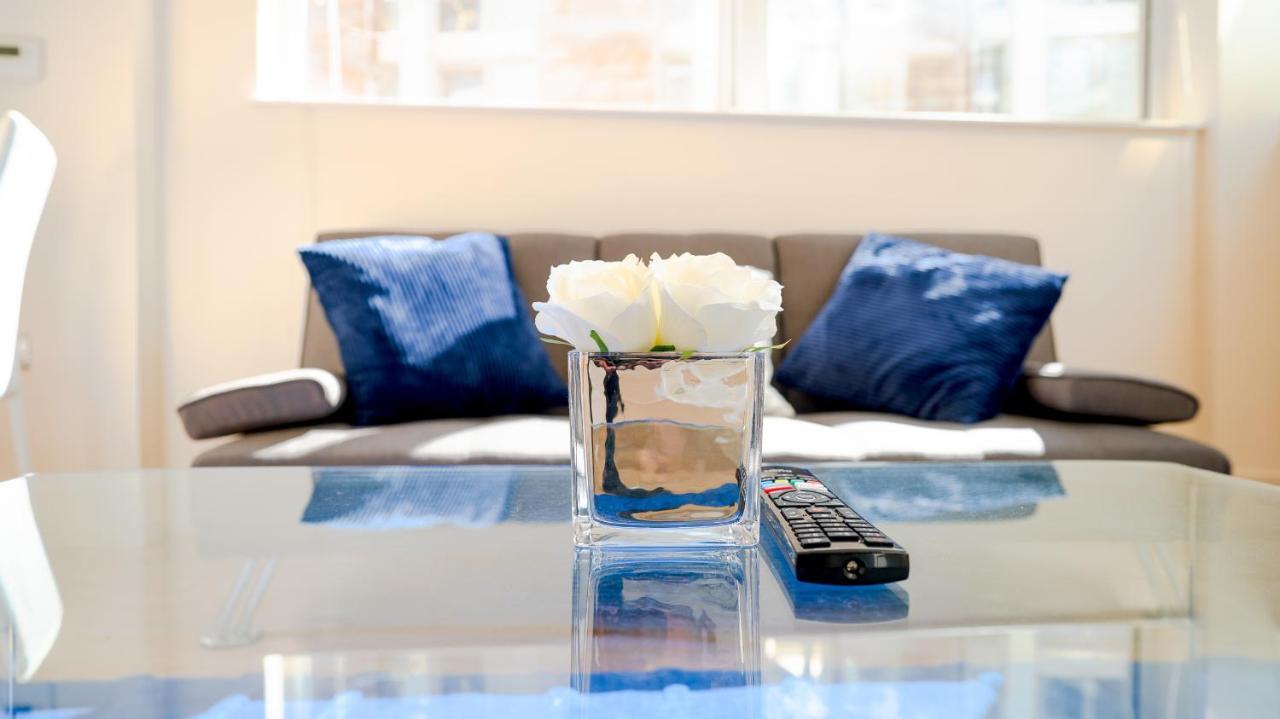 Comfy Spacious Apartment In Canary Wharf London Luaran gambar