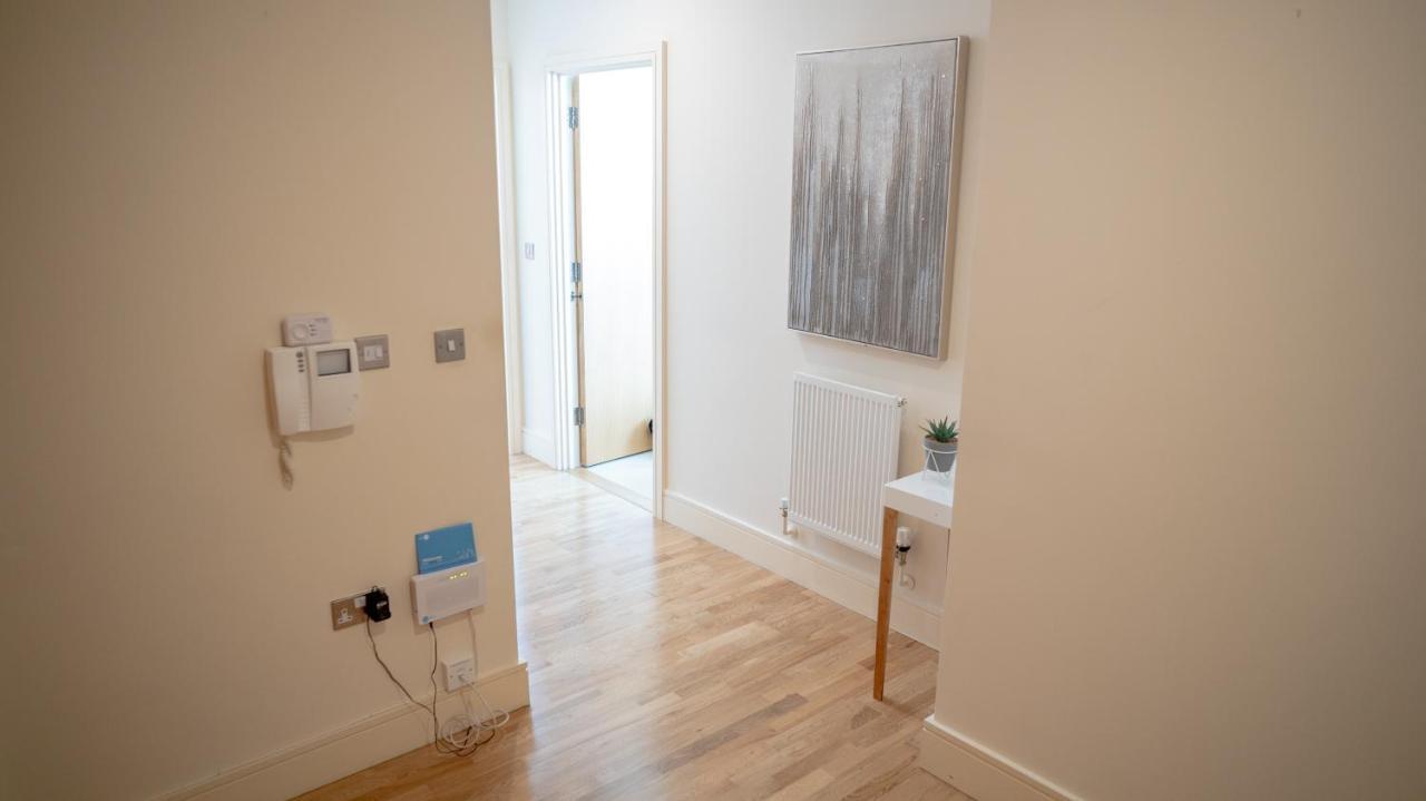 Comfy Spacious Apartment In Canary Wharf London Luaran gambar