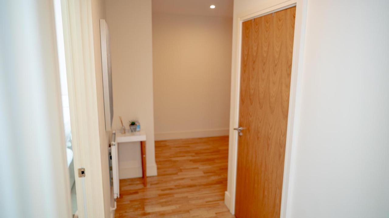 Comfy Spacious Apartment In Canary Wharf London Luaran gambar