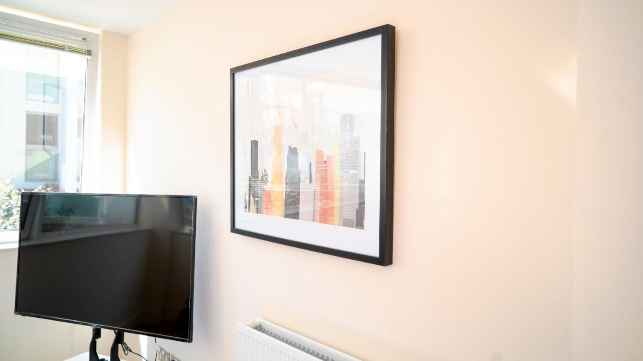 Comfy Spacious Apartment In Canary Wharf London Luaran gambar